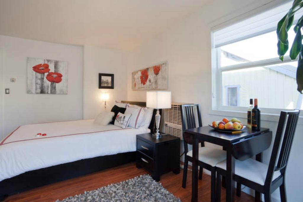 A Float Home B&B In Fisherman'S Wharf Victoria Exterior foto