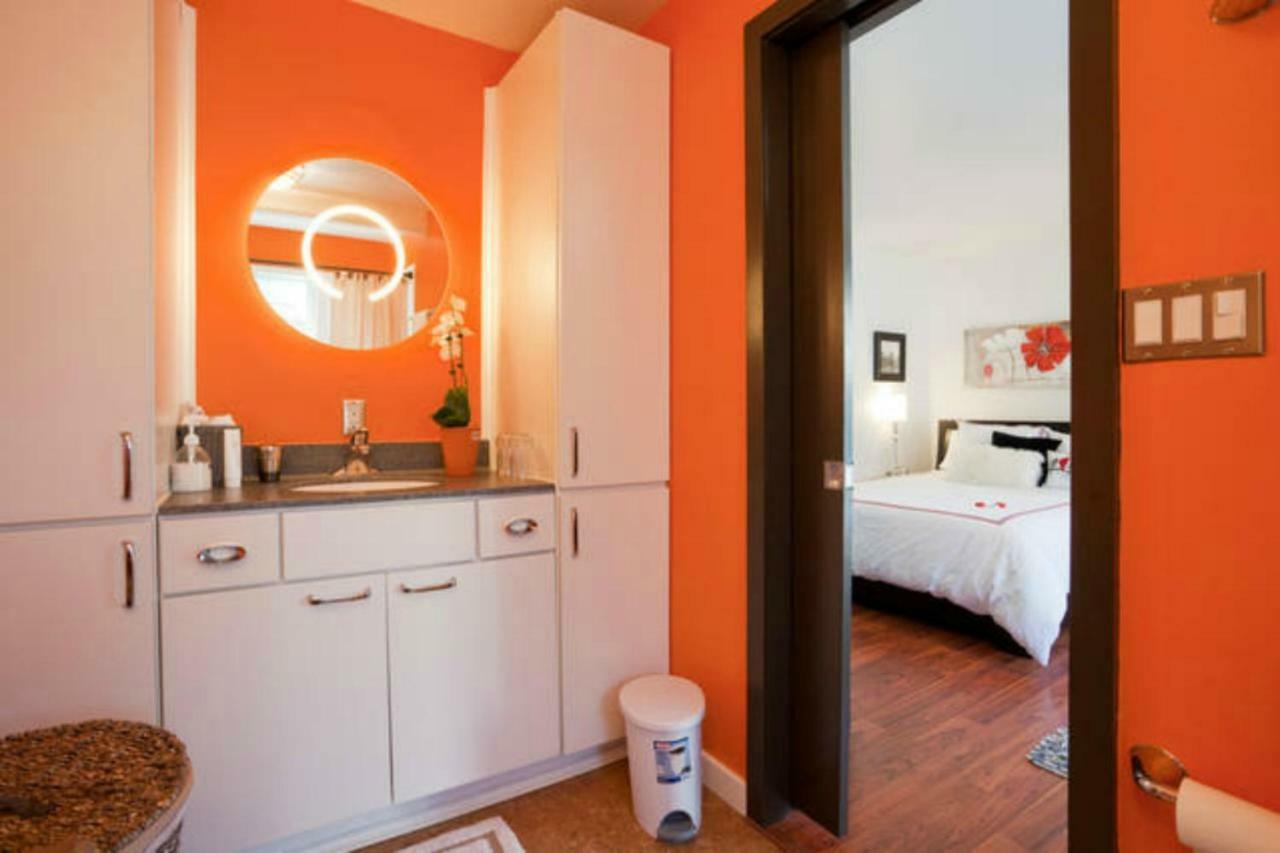A Float Home B&B In Fisherman'S Wharf Victoria Exterior foto