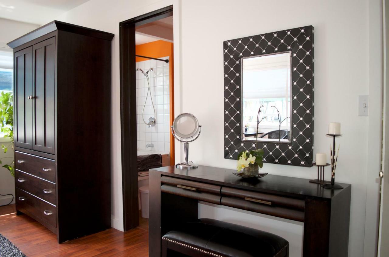 A Float Home B&B In Fisherman'S Wharf Victoria Exterior foto